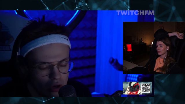 VISSHENKA смотрит Топ Моменты с Twitch | Поцеловала Жожу на Стриме | Злой в Деревне | Модестал