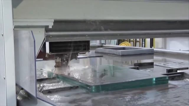 Установка гидроабразивной резки Intermac Primus 184-202-322-324-326 - резка многослойного стекла