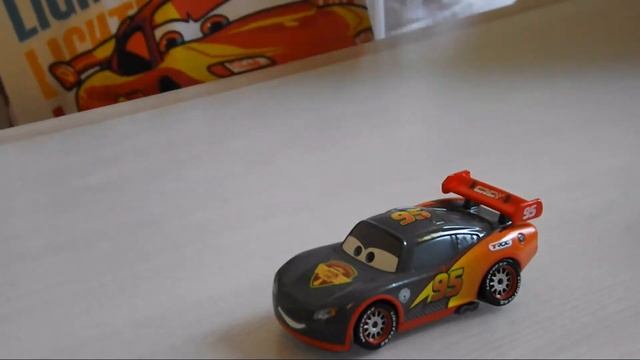 Тачки.Молния МакКуин. Игрушки машинки ТАЧКИ-3 смотреть онлайн