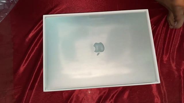 MacBook Air M1 (Silver) 8GB RAM+512SSD Unboxing-KICK ARTS смотреть онлайн