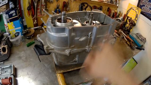 Что не так с Новой Явой? | Ремонт двигателя Jawa 640 смотреть онлайн