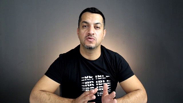بکوژی مۆبایلە ئاست مامناوەندەکان، خاوەن 90hz, کردنەوەی پاکەت و پێداچوونەوەی Realme 6 Pro смотреть онлайн