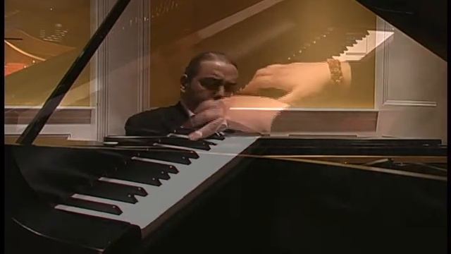 ROBERTO POLI PLAYS CHOPIN POLONAISE IN C-SHARP MINOR, OP. 26, NO. 1 - LIVE RECORDING смотреть онлайн