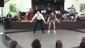 Танец французской пары   От них невозможно оторвать взгляд