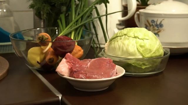 Почему не нужно набирать воду в родниках, где брать хорошую чистую воду и как сварить вкусный борщ? смотреть онлайн