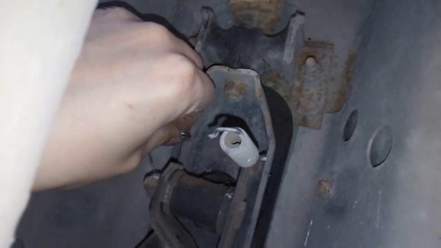 Ниссан альмера н16/классик устранение болтанки на ручке КПП