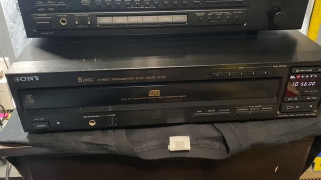 Sony CDP-C505 CD Changer смотреть онлайн