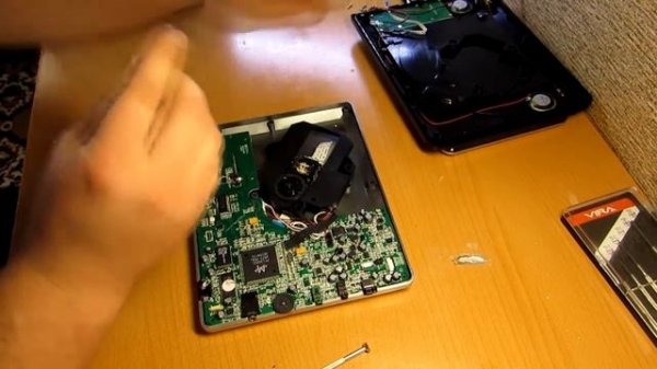 Портативный DVD плеер  Mystery  Хрипит звук  Ремонт своими руками