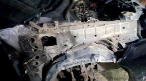 Замена переднего правого крыла на Nissan X-trail T30 (часть 1)