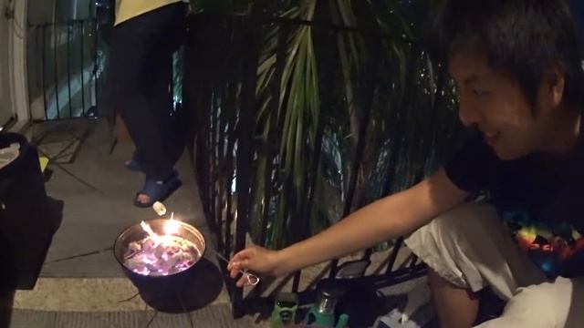 JS #404 - BBQ at Apartment + Gamenight with Helene, Victor смотреть онлайн