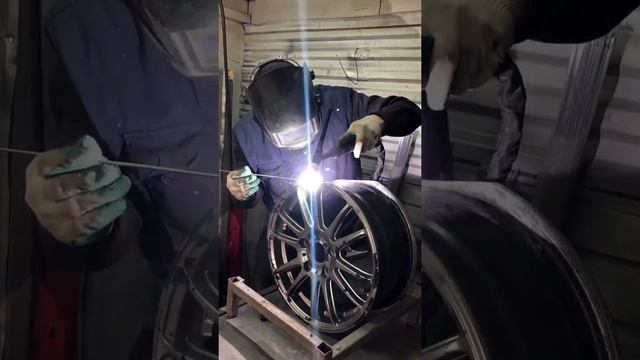 Что видит сварщик через маску смотреть онлайн