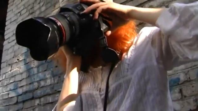 Как правильно держать фотокамеру // Фотошкола OPEN FOTO смотреть онлайн