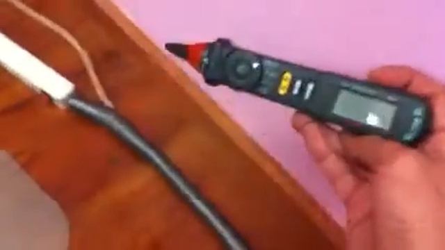 Strange EM effect смотреть онлайн