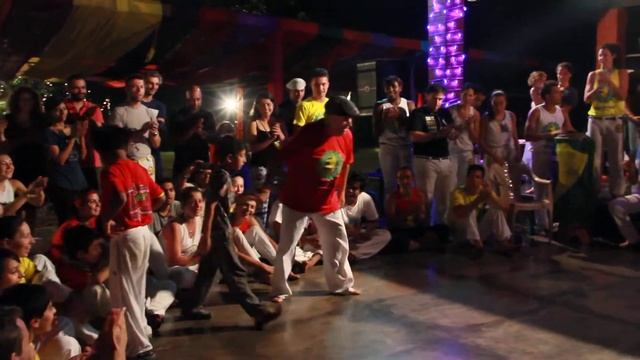 закрытие Capoeira Asia 2014, рода: Grande Mestre Suassuna смотреть онлайн
