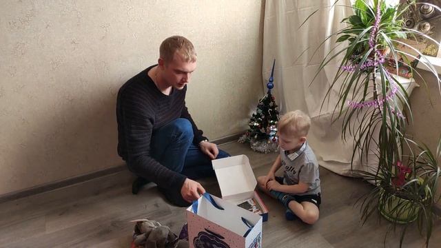 Обзор детского новогоднего подарка от ФосАгро смотреть онлайн