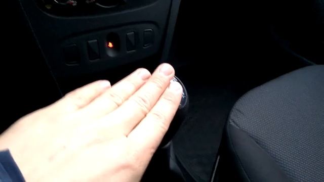 Купить Рено Логан (Renault Logan) МТ 2016 г. с пробегом бу в Саратове Автосалон Элвис Trade-in Цент смотреть онлайн