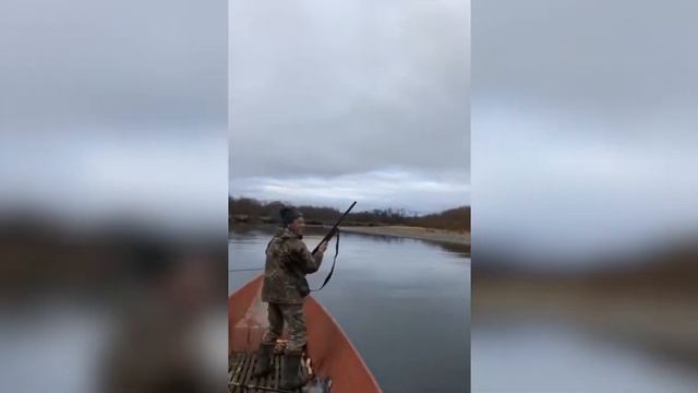 Вот, мужик отдыхает... смотреть онлайн