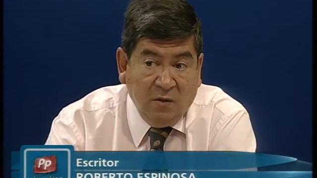 El Escritor Y Periodista Roberto Espinosa En Primer Plano