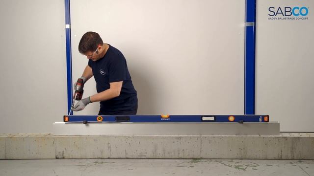 GARDE-CORPS - Des problèmes de mise à niveau de vos rails ? C’est fini ! смотреть онлайн
