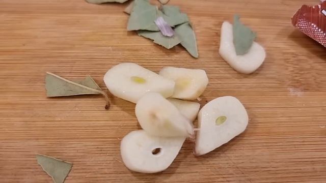 НА ЭТИ ГРИБЫ ГОСТИ ИДУТ КОСЯКОМ | СОЛЕНЫЕ ГРИБЫ ДРЕВЕНСКИЙ РЕЦЕПТ ГОТОВЫ ЗА 7 ДНЕЙ смотреть онлайн