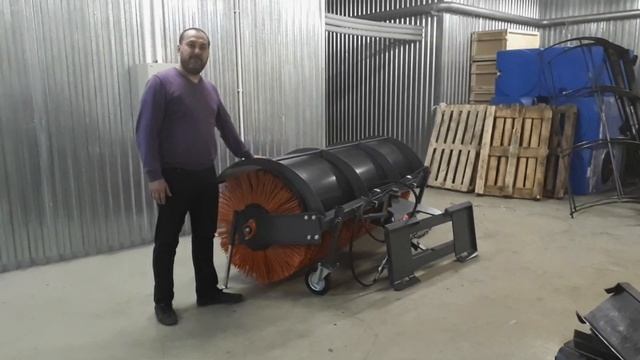 Щетка для мини-погрузчика HELFFER | Обзор