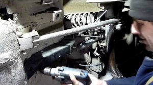 Ваз 2104 - Ремонт кронштейна поперечной тяги /замена внутренних лонжеронов/ ремонт стаканов. Часть