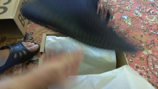 Кроссовки Adidas Yeezy Boost 350 V2 смотреть онлайн