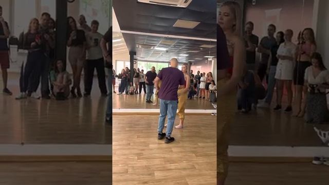 Kizomba обучение, техника шага смотреть онлайн