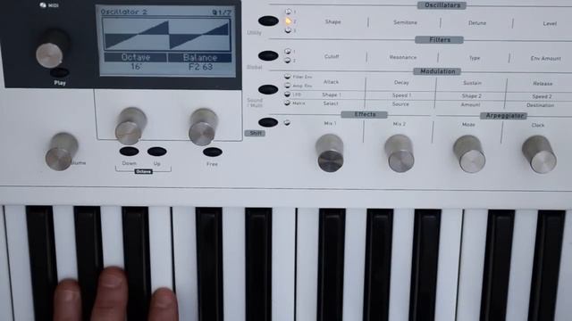 Playing With a Wavetable - Waldorf Blofeld смотреть онлайн