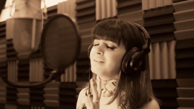 Amanda El Hachem - Hier Encore (Charles Aznavour) смотреть онлайн