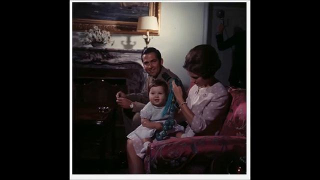 τέως βασιλιάς Κωνσταντίνος: ΠΡΙΓΚΙΠΙΣΣΑ ΑΛΕΞΙΑ смотреть онлайн