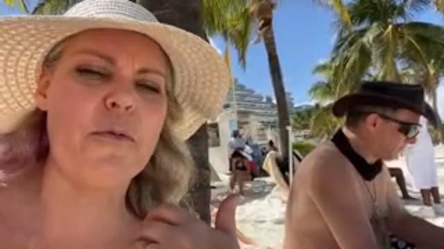 LIVE FROM CANCUN! Beach day!!☀️ смотреть онлайн