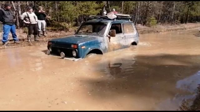 4Х4 Кузнецкое. Утопили НИВУ смотреть онлайн