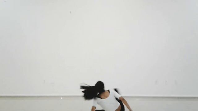 Sofia de la Torre | "The middle" - Zedd, Maren Morris & Grey | Choreography by Nika Kljun смотреть онлайн