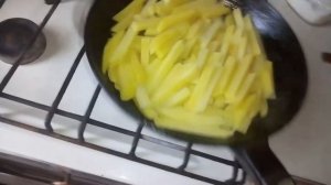 СЕКРЕТНЫЙ СПОСОБ КАРТОШКИ ФРИ! Как приготовить картошку фри в сковороде!!!