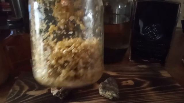 Пчелиная алхимическая лаборатория