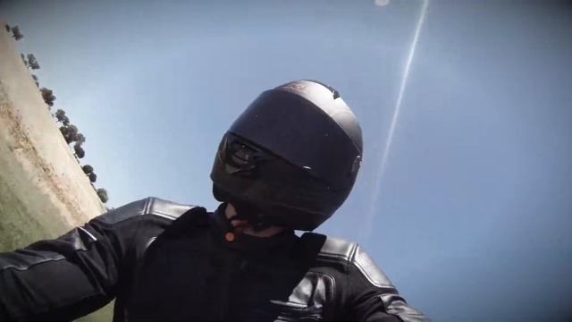 KTM 1290 Super Duke R preview - Something Big is Coming смотреть онлайн
