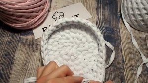 корзинка,ваза мышь крючком из трикотажной пряжи.