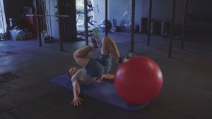 Сгибание одной голени на фитболе/ Single leg fitball curl
