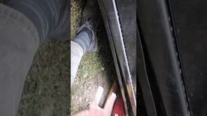 Как снять молдинги накладки порогов Мазда 3.