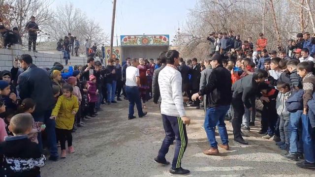 ТУЙ ДАР КАБОДИЁН РАКОСА ХАМ ХАЙВОН БЕАКЛ БЕАКЛ БДАЙ 2023 смотреть онлайн