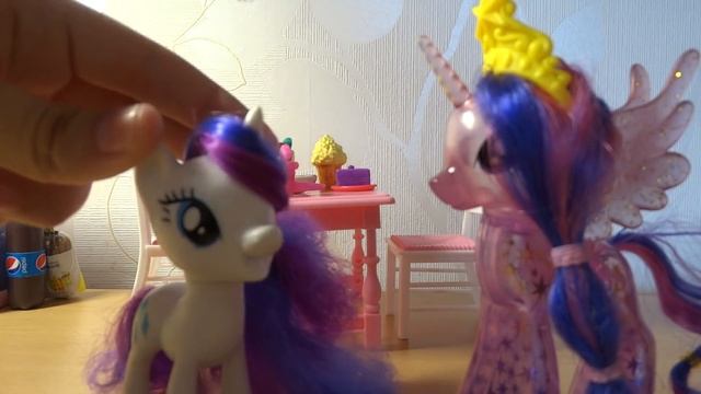My little pony. Сериал пони: "Две сестры". Побег из дома. 1 часть. смотреть онлайн