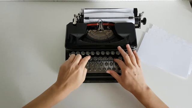 Tony's Typewriters - Erika model 8 смотреть онлайн