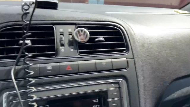 Сравнение Шкода Рапид и Фольксваген Поло Седан смотреть онлайн