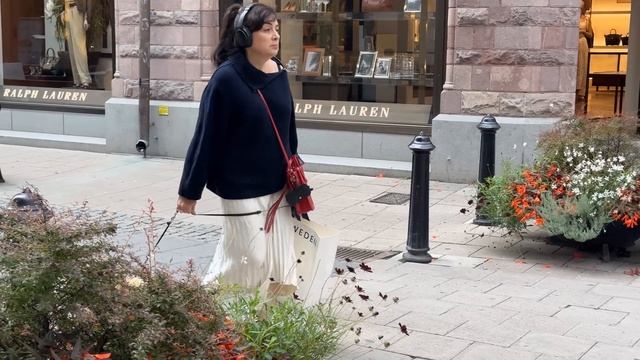What Are People Wearing in Stockholm | Wardrobe for Autumn 2023 | Street Style Stockholm смотреть онлайн
