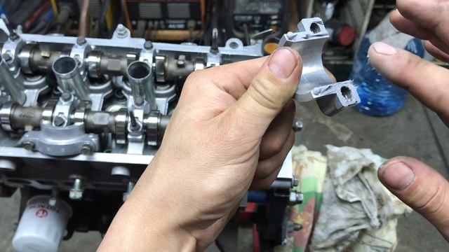 Двигатель 5Е фильм 8 часть 2 установка крышки клапанов. Engine 5E Film 8 Valve cover installation. смотреть онлайн