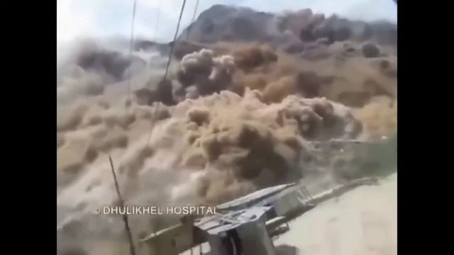 Подборка страшных оползней снятых на камеру смотреть онлайн