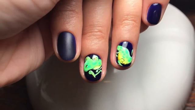 Яркий маникюр Рисуем гель- лаком смотреть онлайн