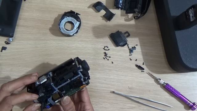 XỬ LÝ SỬA MÁY HDR- CX405 SONY BI KHÔNG CÓ TÍN HIỆU MÀN HÌNH ( P5) смотреть онлайн