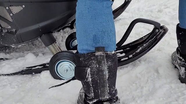 Установка подкатов на снегоход смотреть онлайн